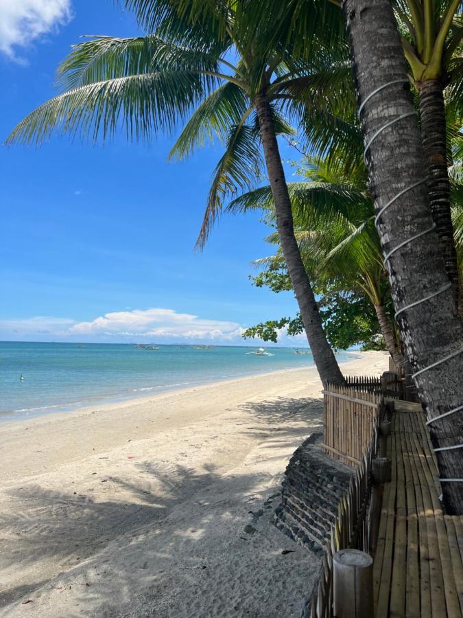 Treasure Beach Resort Carles Bagian luar foto