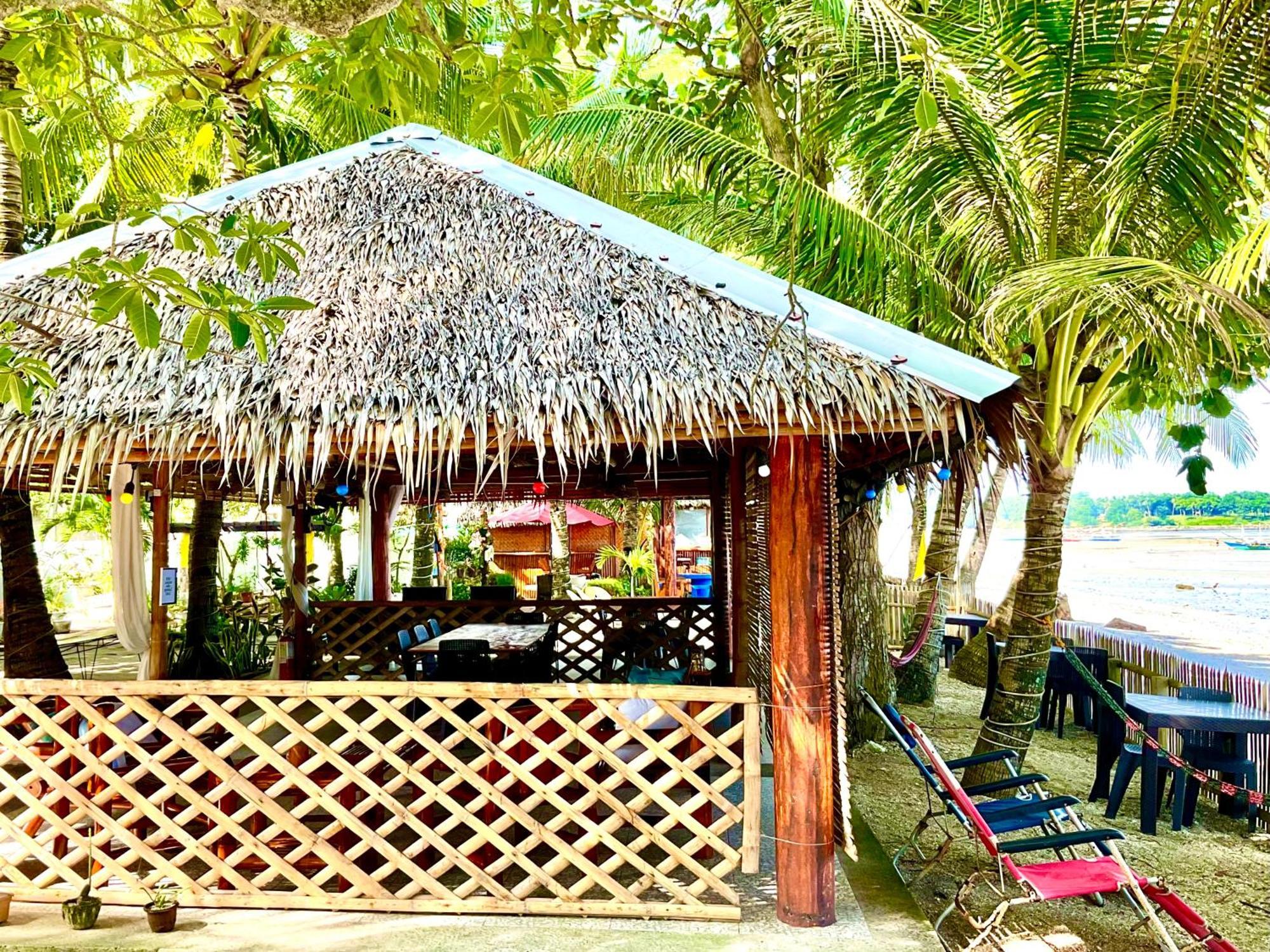 Treasure Beach Resort Carles Bagian luar foto