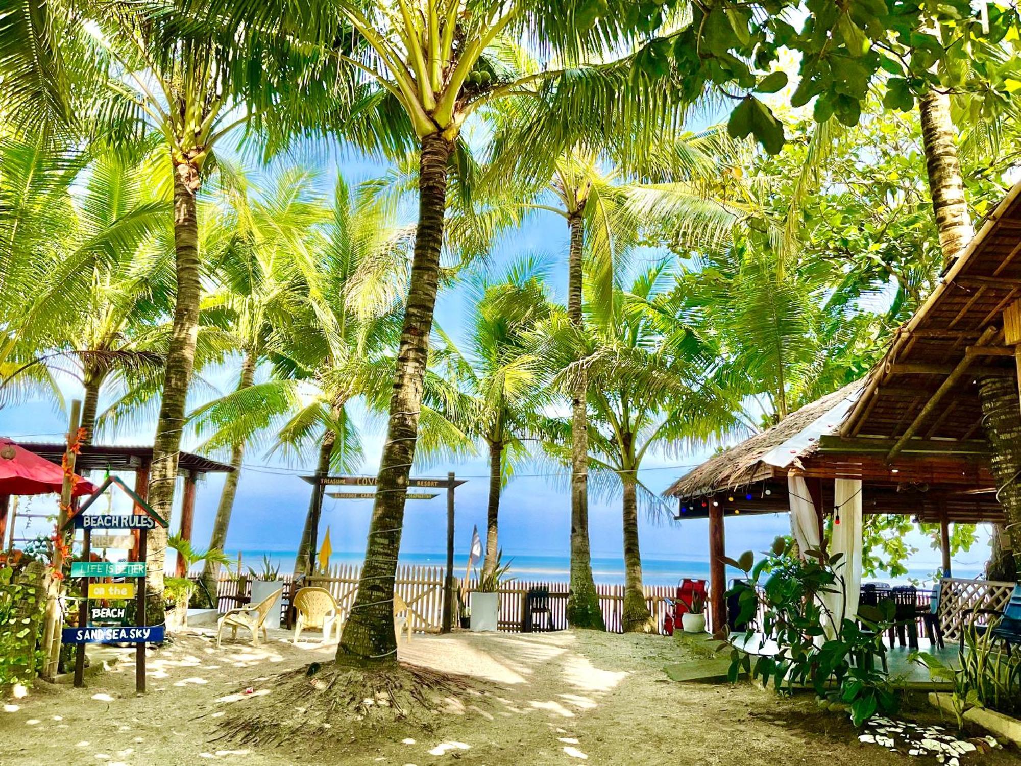 Treasure Beach Resort Carles Bagian luar foto