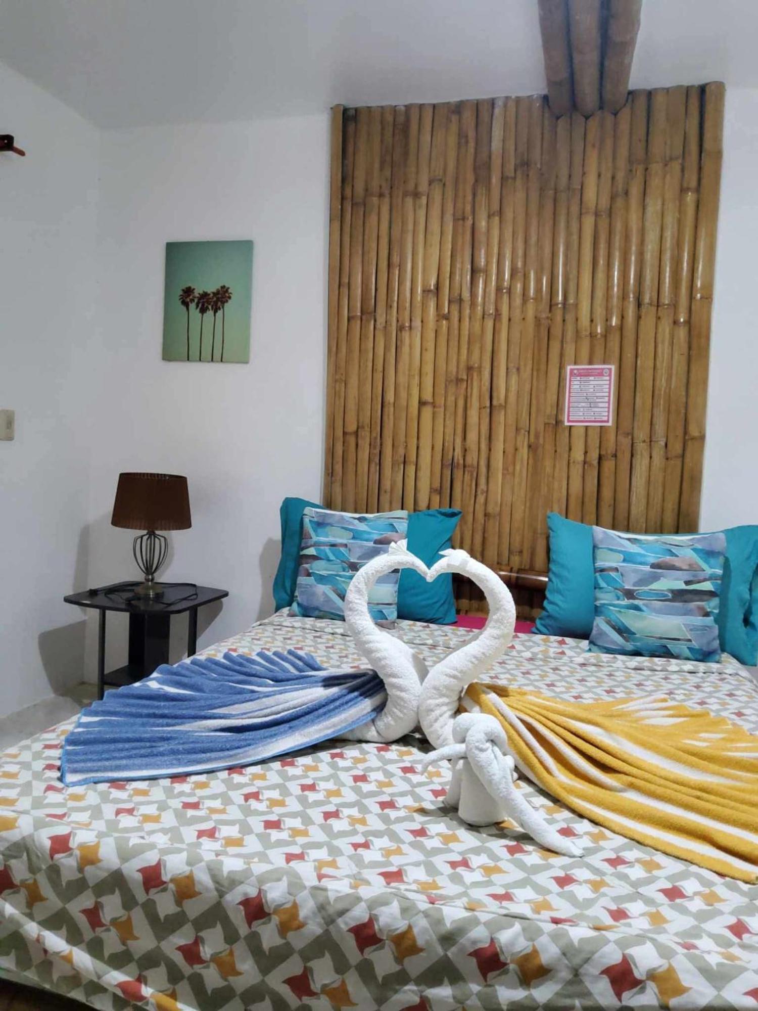 Treasure Beach Resort Carles Bagian luar foto