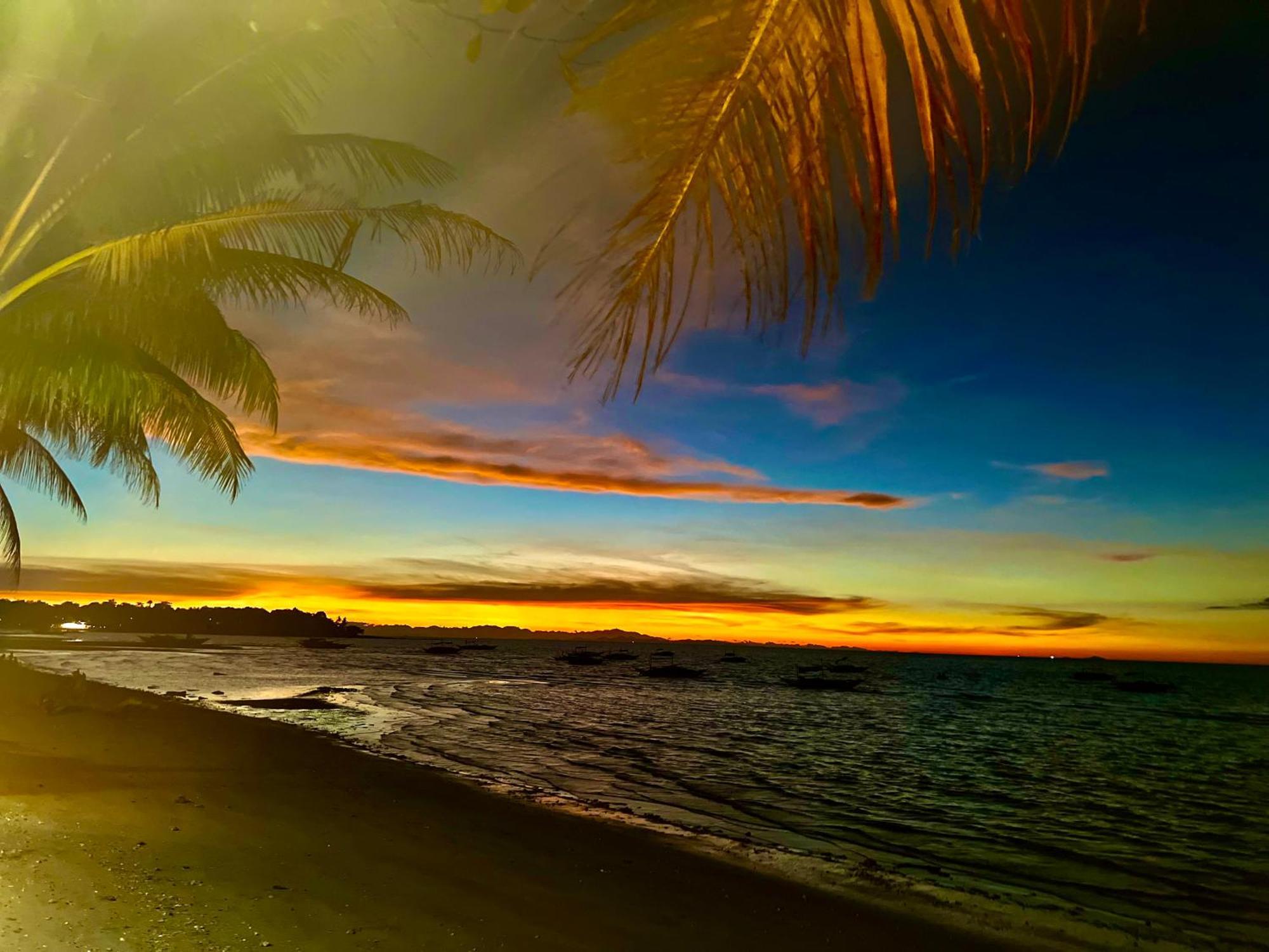 Treasure Beach Resort Carles Bagian luar foto