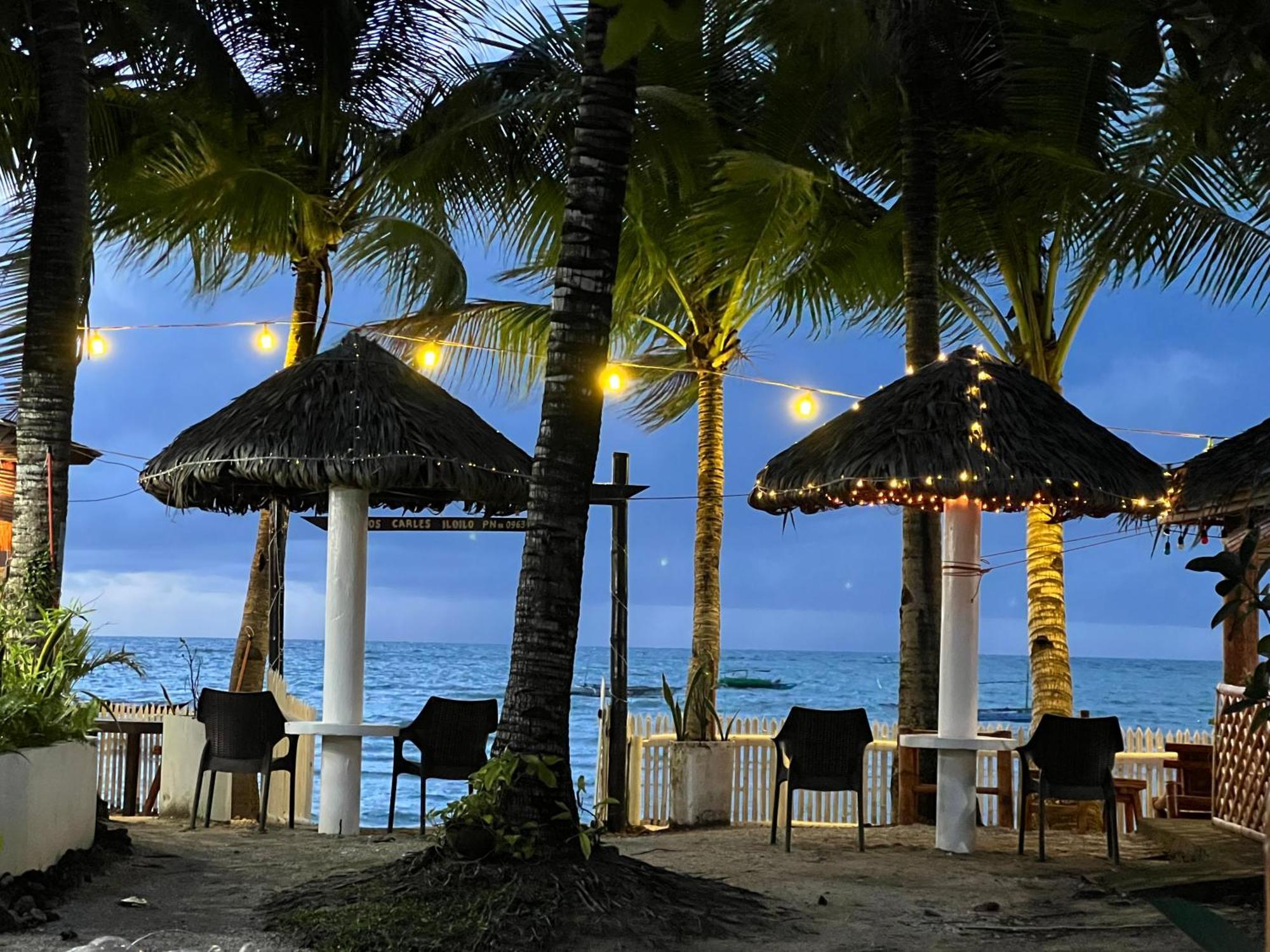 Treasure Beach Resort Carles Bagian luar foto
